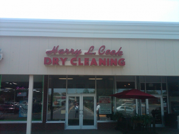 Dry cleaner signs :: channel letter signs, LED signs :: Syracuse, NY